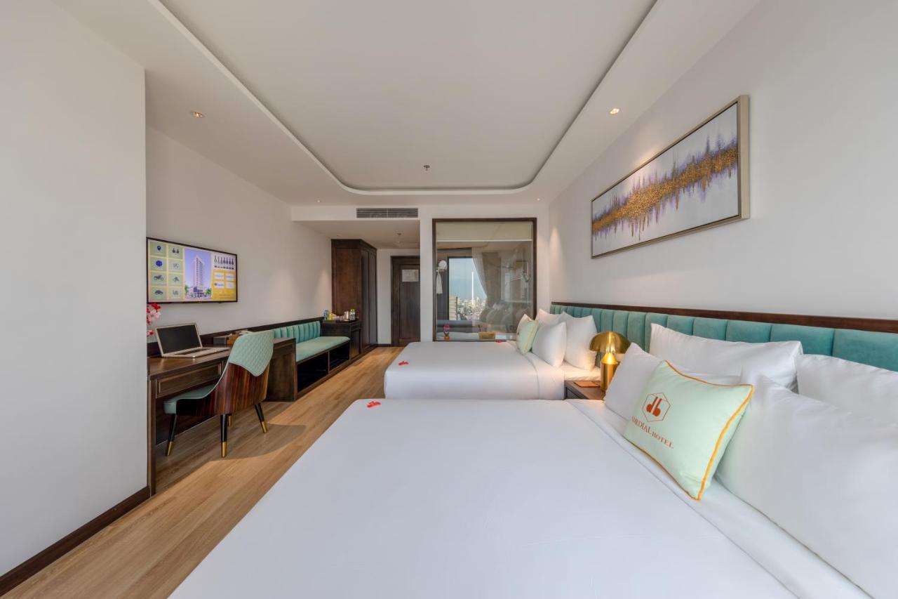 Cordial Grand Hotel Da Nang Beach - Infinity Rooftop Pool Exterior foto