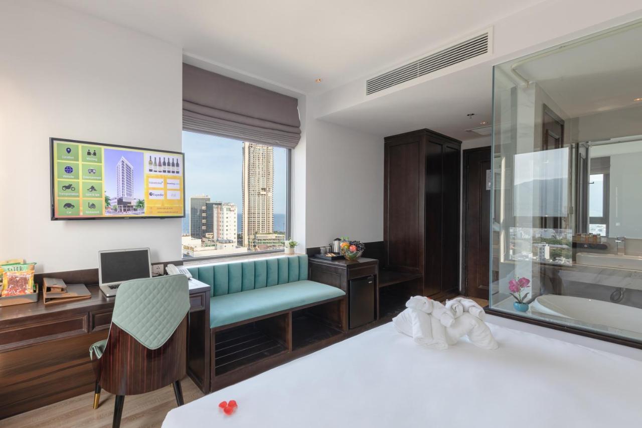 Cordial Grand Hotel Da Nang Beach - Infinity Rooftop Pool Exterior foto